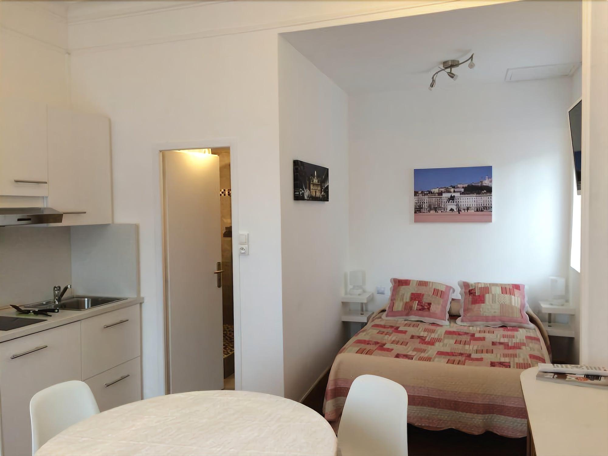 B&B "Clos Feuillat" Lyon Eksteriør billede